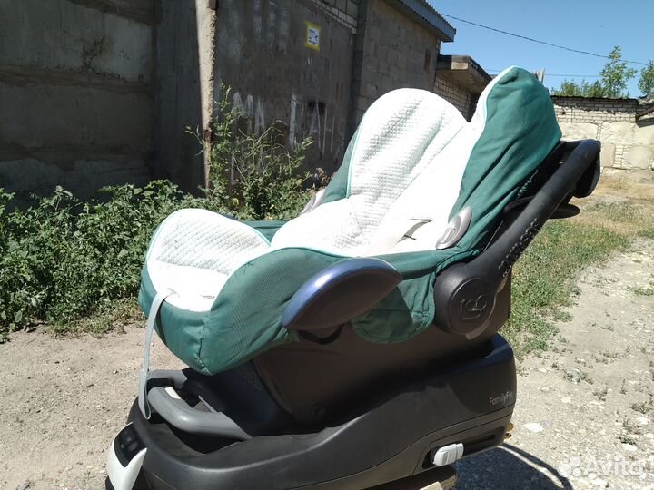 Автолюлька maxi cosi с колесной базой и изофикс