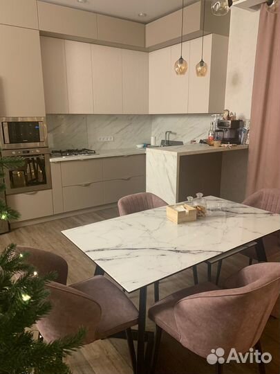 Стулья. Стол. Комплект стол и стулья