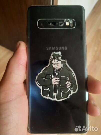 Телефон Samsung galaxy с10