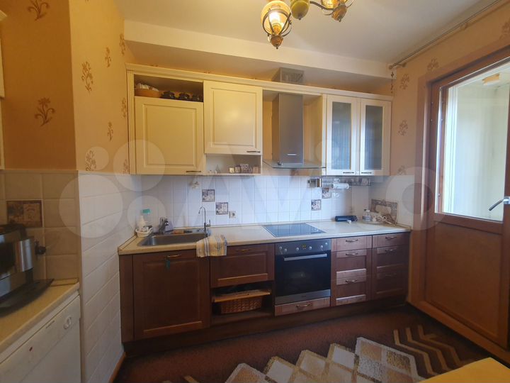 2-к. квартира, 57,1 м², 4/9 эт.