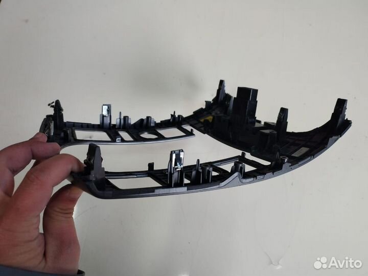 Рамка магнитолы штатной Kia Cerato 2 Td