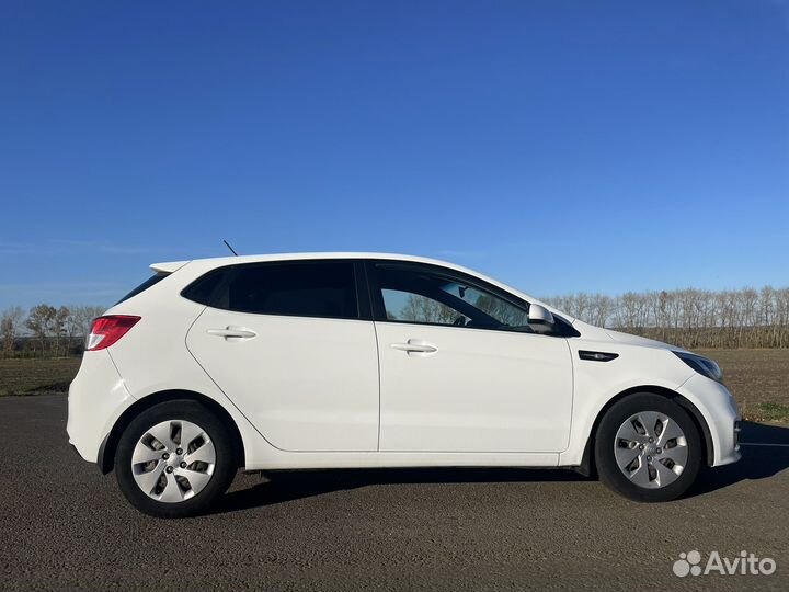 Kia Rio 1.6 AT, 2015, 93 800 км