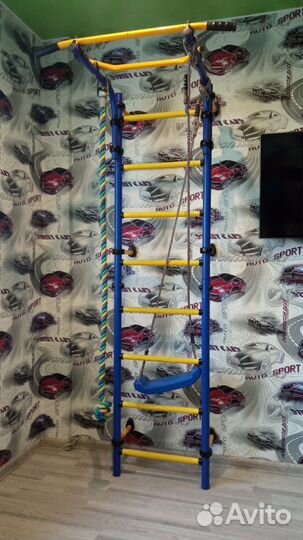 Детская спортивная стенка