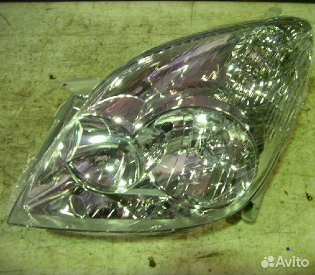 Фара тойота spasio