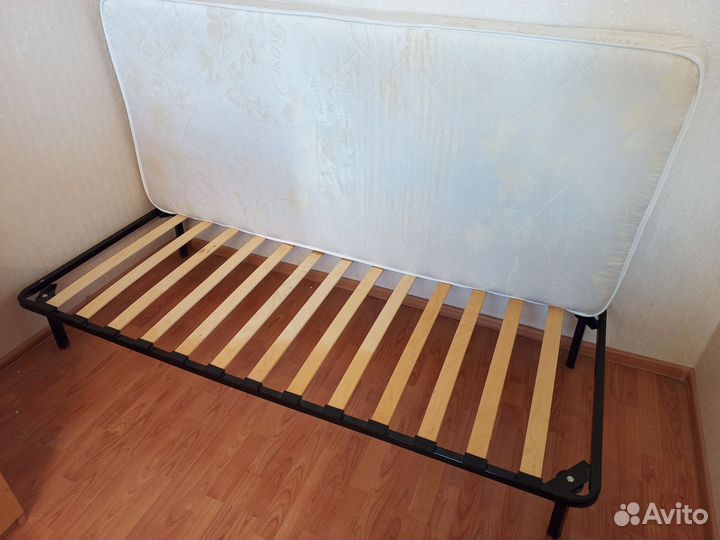 Кровать односпальная 90х200 с ортопед. матрасом