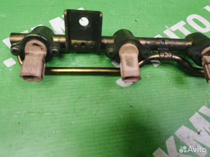 Форсунка топливная Nissan Sunny