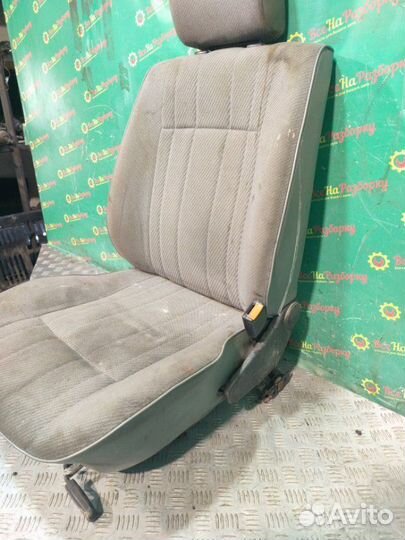 Сиденье пассажирское Volkswagen Passat B3
