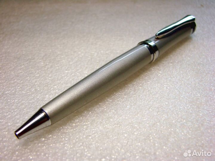 Металлическая ручка oriflame / avon