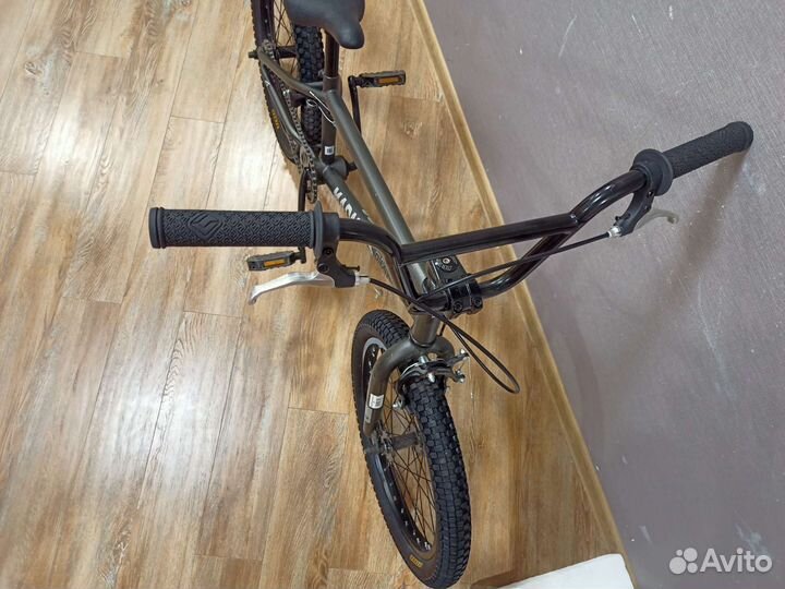 BMX Велосипед