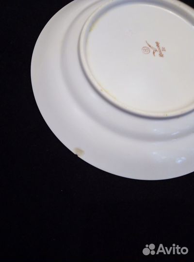 Тарелка СССР 20 см. фарфоровая