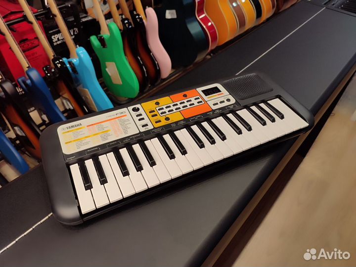 Синтезатор Yamaha PSS-F30