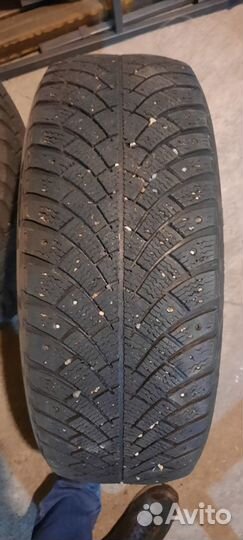Bfgoodrich g-Force Stud 205/60 R16