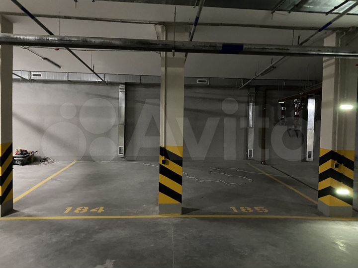 Машиноместо, 23 м²