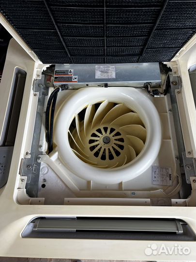 Кондиционер кассетный 48 потолочный