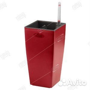 Горшок пластиковый квадратный с автополивом красны
