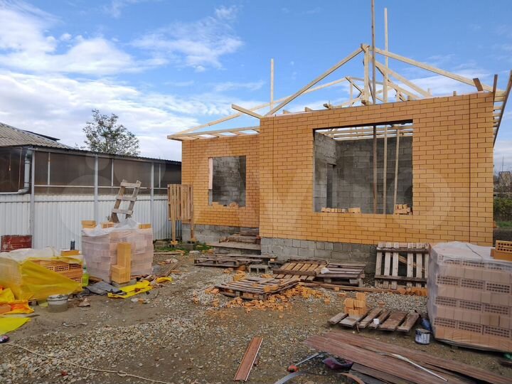 Дом 90 м² на участке 4 сот.