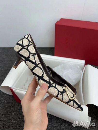 Туфли Valentino Garavani