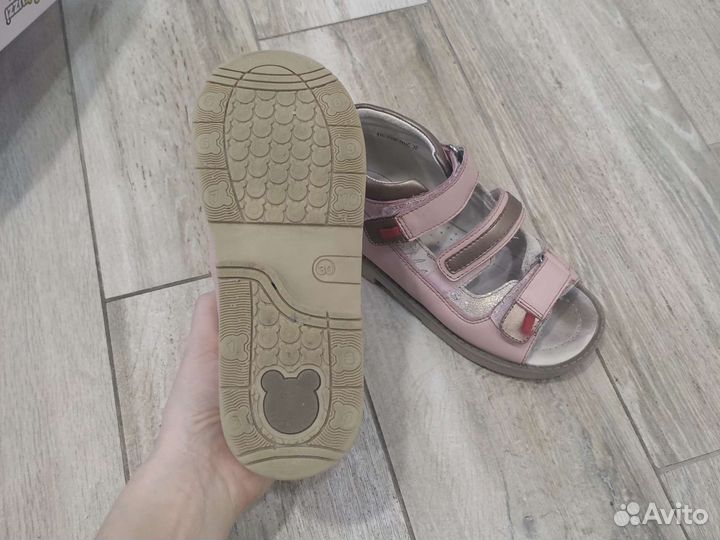 Детская ортопедическая обувь для девочки