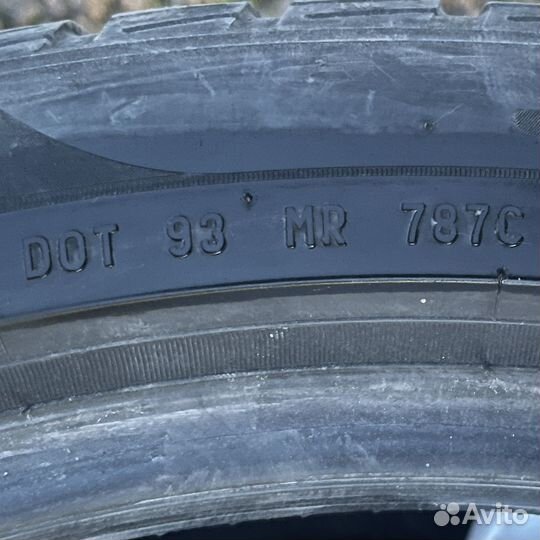 Pirelli Scorpion Winter RFT 275/40 R21 и 315/35 R21 111V