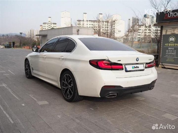 BMW 5 серия 2.0 AT, 2022, 9 405 км