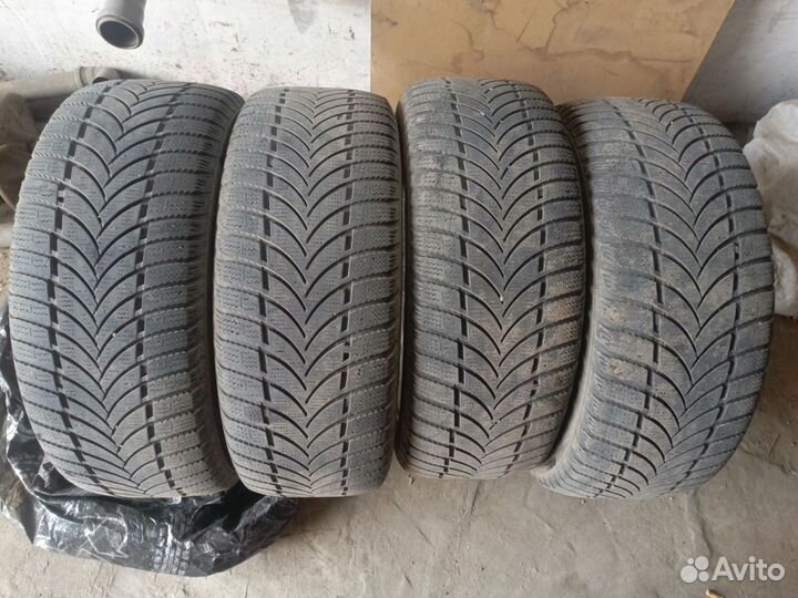Maxxis MA-PW Presa Snow 215/55 R16