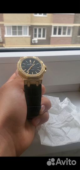 Золотое часы audemars piguet
