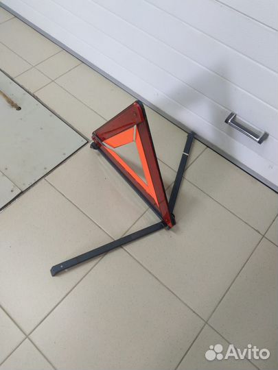 Знак аварийной остановки