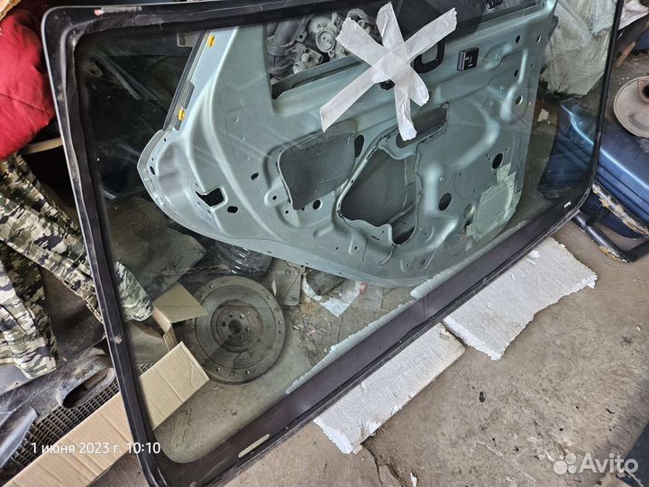 Стекло лобовое Volkswagen Jetta 6 2014г