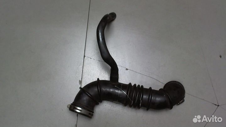 Патрубок воздушного фильтра Jeep Liberty, 2003