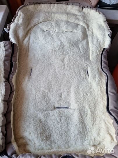 Меховой конверт на овчине в коляску Womar