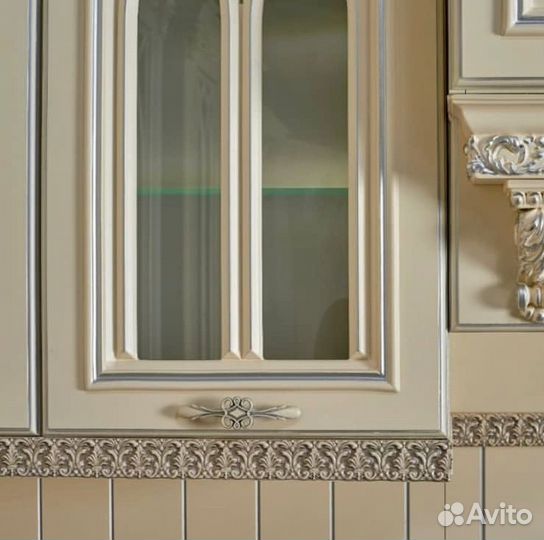 Шикарный кухонный гарнитур цена за весь размер 4.7