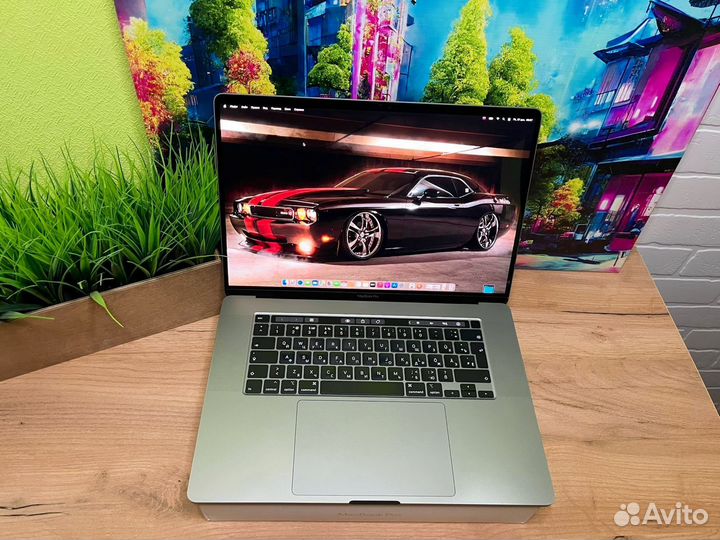 Macbook pro 16 2021 i7 Крутой и мощный