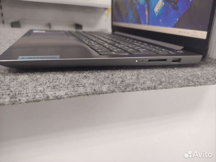 Свежий ноутбук Lenovo i3-1115G4 8GB DDR4 256GB SSD