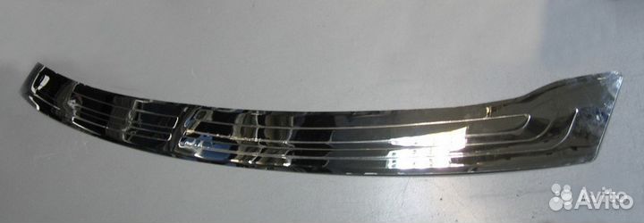 Toyota Rav-4 2006-2008 г Накладка на задний бампер