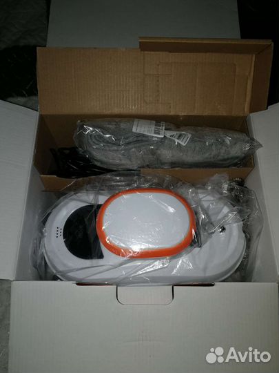 Робот-мойщик окон dBot W100 белый