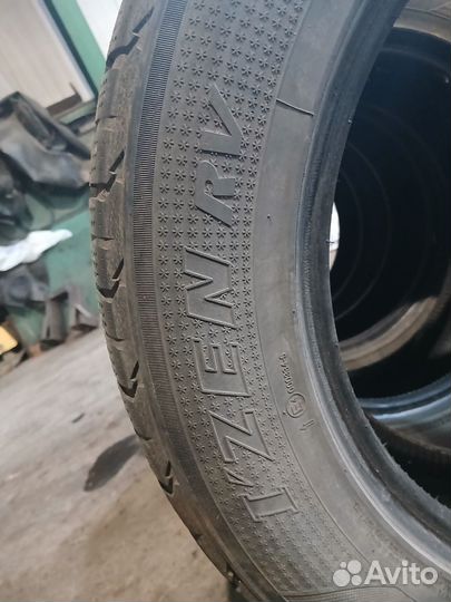 Kumho I'Zen RV KC15 245/60 R18