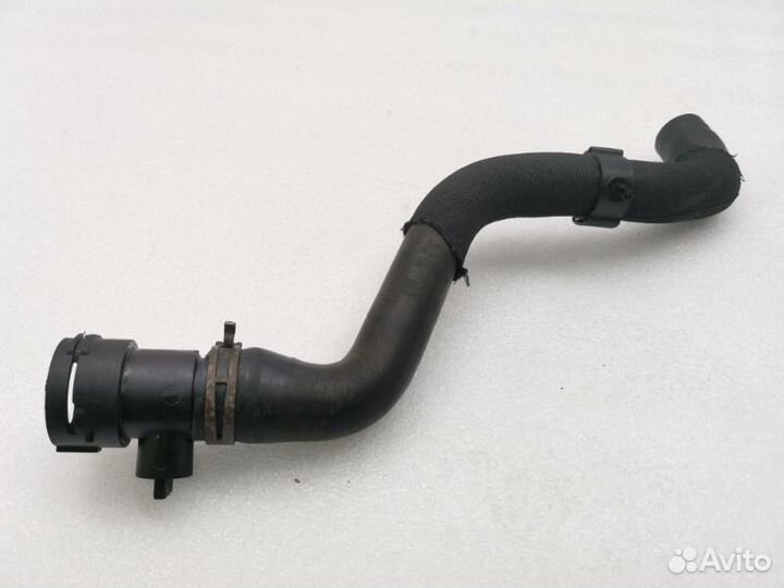Патрубок охлаждения Audi A6 C7 2.0 TDI 2018