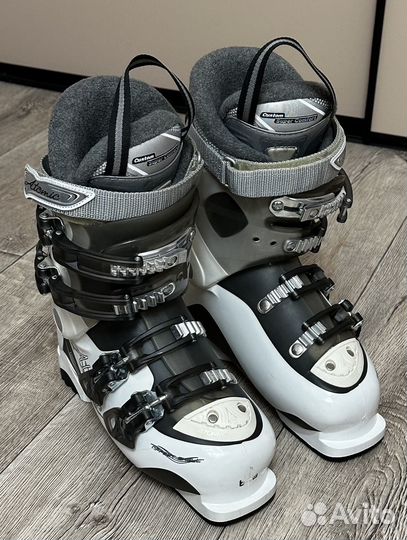 Горные лыжи женские 140