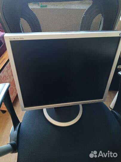 Монитор Samsung 19 дюймов