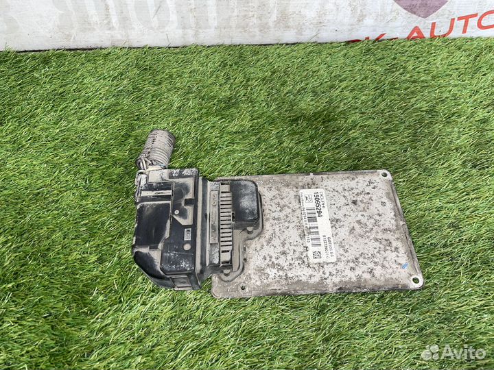 Блок управления подвеской Cadillac Escalade GMT900