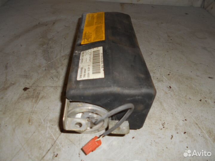 Подушка безопасности торпедо BMW 7 E38
