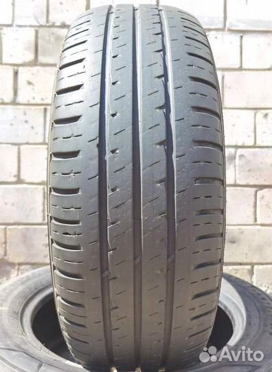 Hankook Vantra LT RA18 215/65 R17 104T