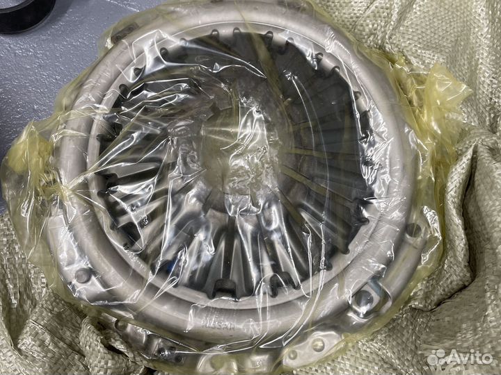 Nissan. Корзина сцепления 30210-JS10C