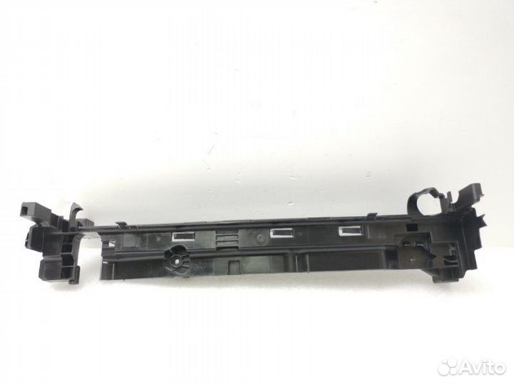 Рамка радиатора правая Mercedes-Benz E-Class S213