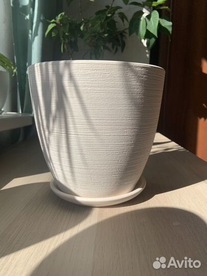 Цветочный керамический горшок