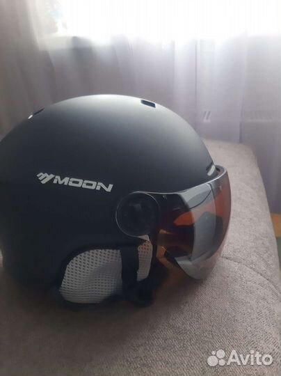 Горнолыжный шлем, новый