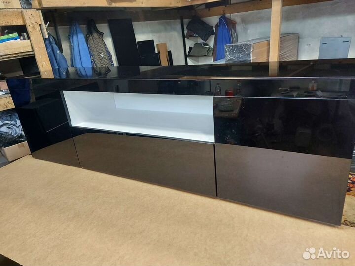 Тумба под телевизор