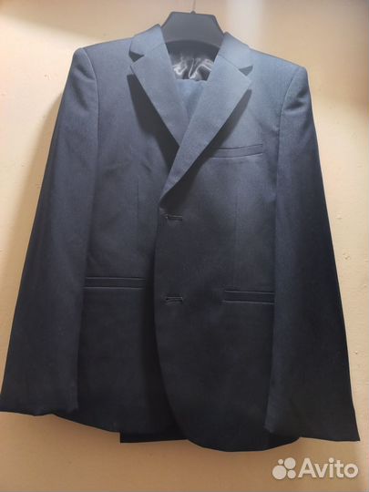 Костюм на мальчика 134