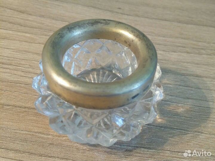 Солонка. Ободок серебро 875. Хрусталь