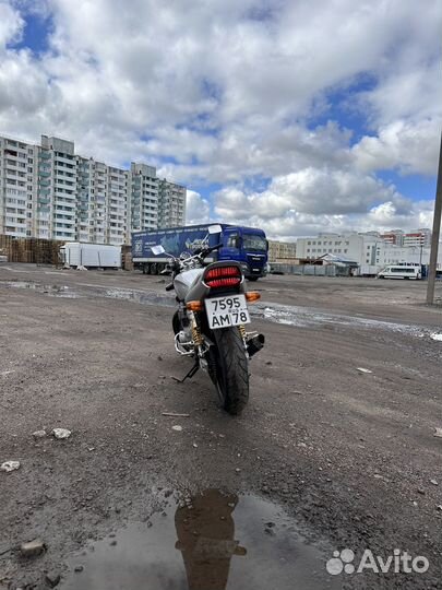 Yamaha XJR 400